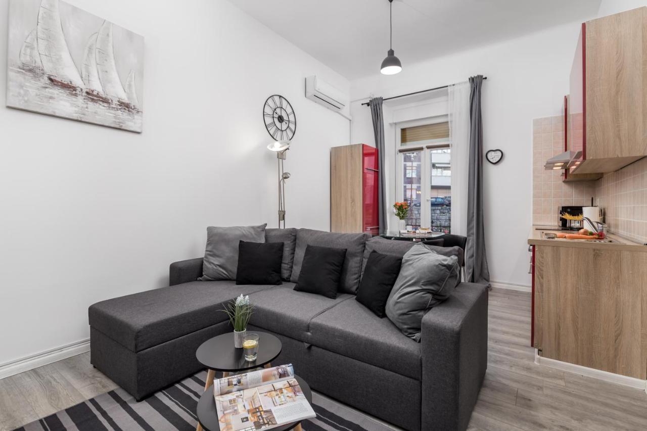 Wien Apartment Rijeka Eksteriør billede