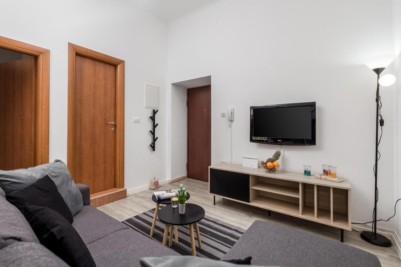 Wien Apartment Rijeka Eksteriør billede