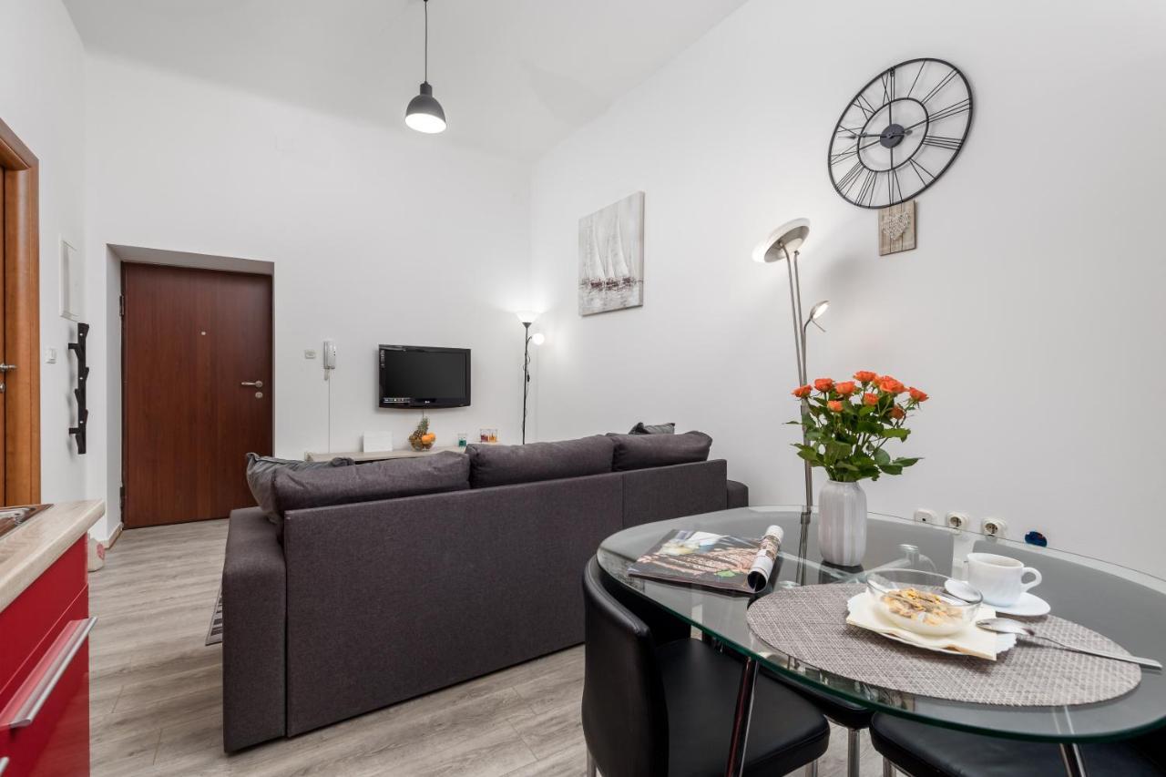 Wien Apartment Rijeka Eksteriør billede