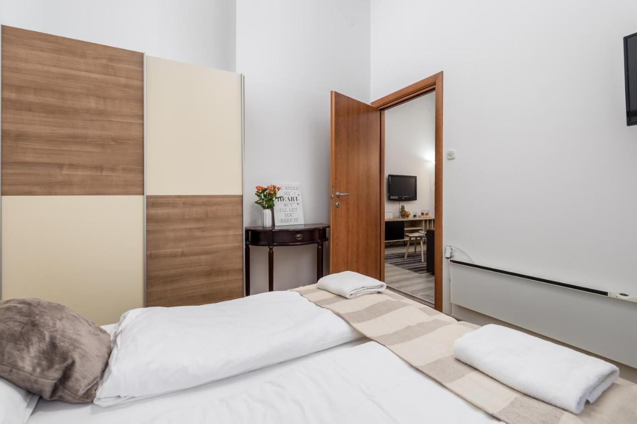 Wien Apartment Rijeka Eksteriør billede