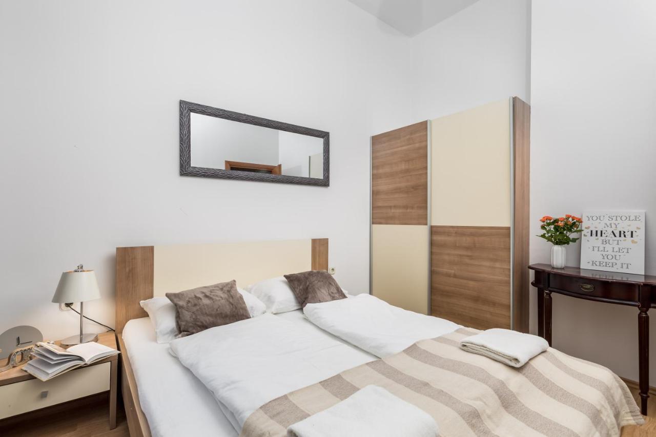 Wien Apartment Rijeka Eksteriør billede